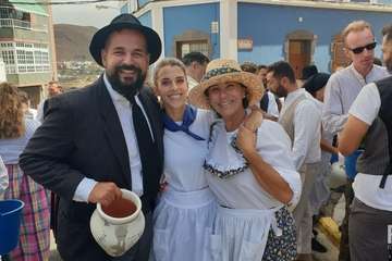 Unas 1.200 personas dan vida a una nueva edición de la Traída del Agua (Foto Francisco Javier Santana y TA)